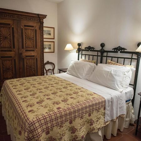 Hotel Lucrezia リオーラ・サルド エクステリア 写真
