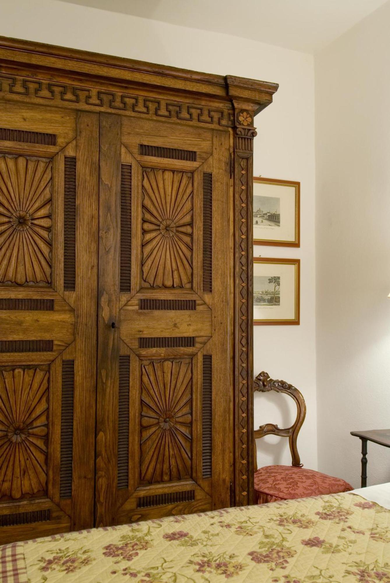 Hotel Lucrezia リオーラ・サルド エクステリア 写真