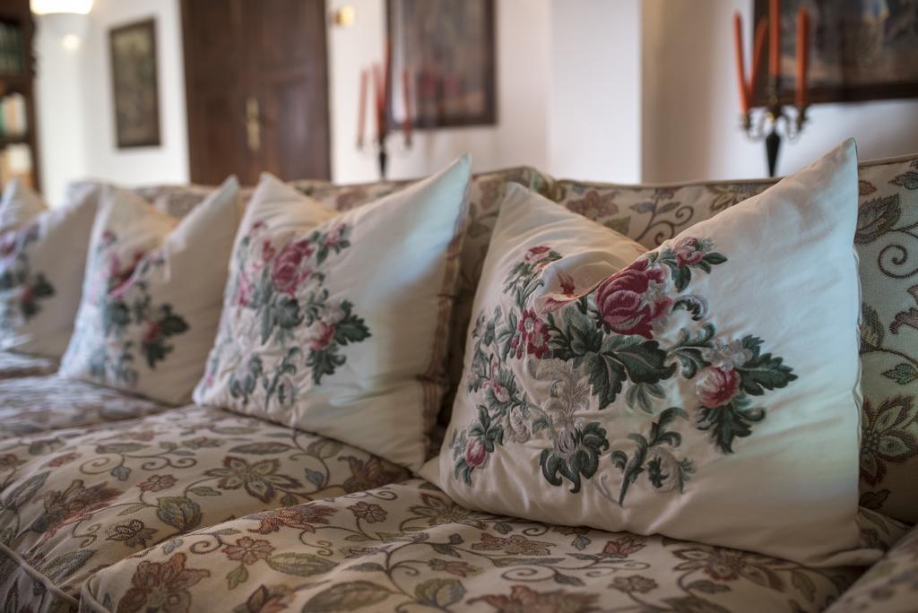 Hotel Lucrezia リオーラ・サルド エクステリア 写真