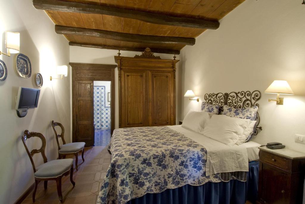 Hotel Lucrezia リオーラ・サルド エクステリア 写真
